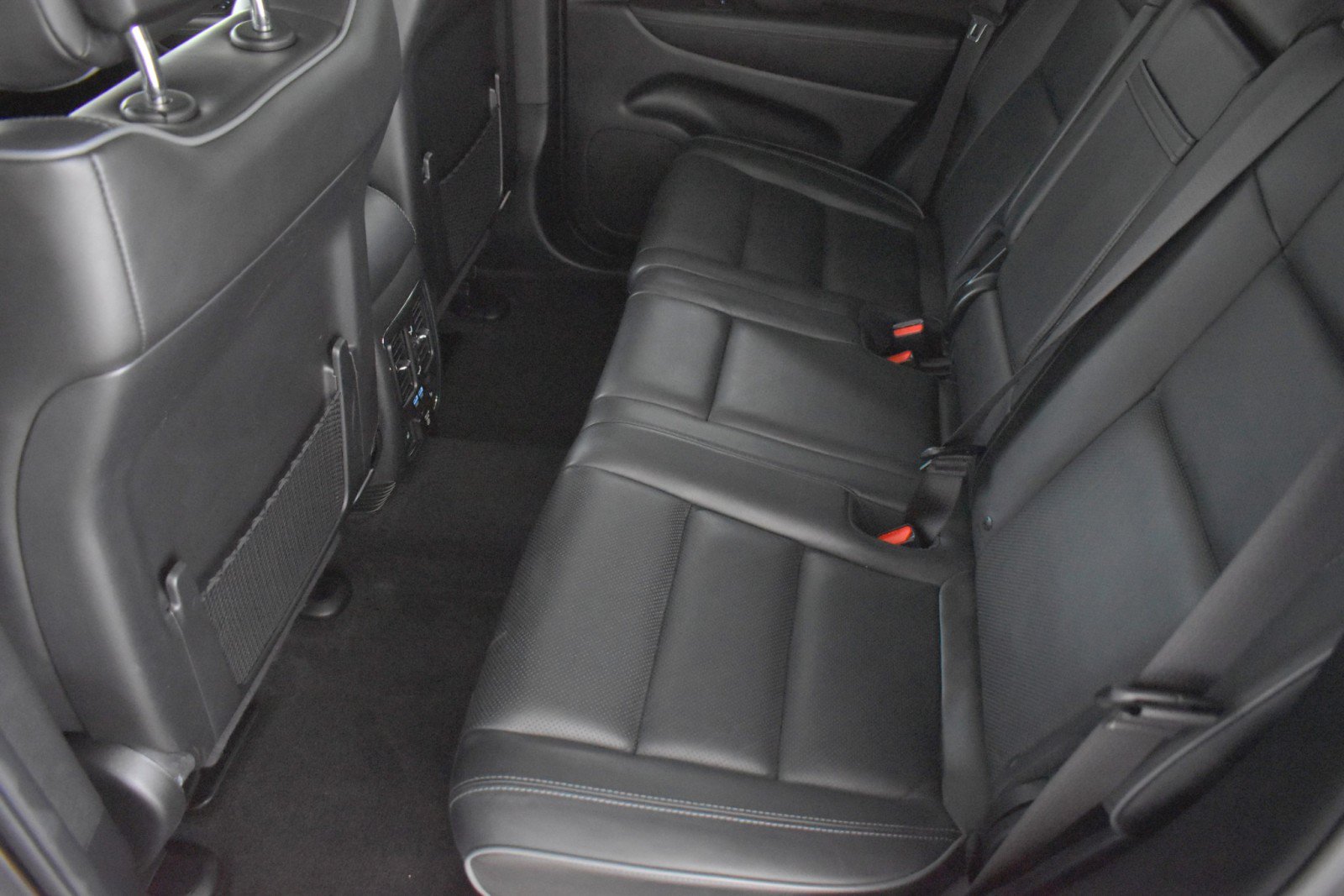 Used 2021 Jeep Grand Cherokee Overland AWD/4WD image 31