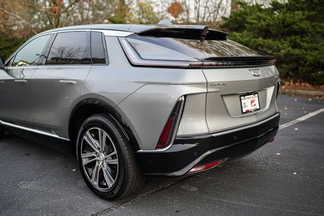 Used 2024 Cadillac Lyriq Luxury image 6