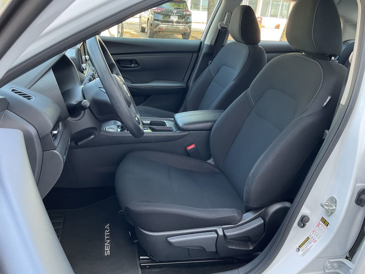 Used 2025 Nissan Sentra S image 14