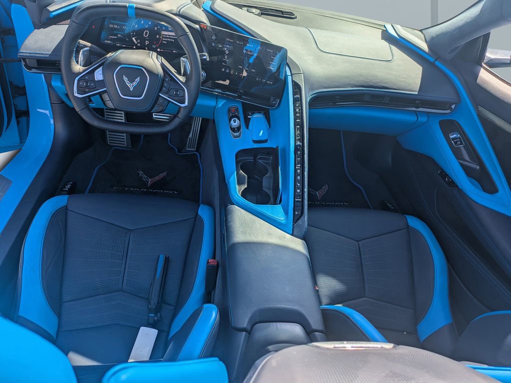 Used 2023 Chevrolet Corvette Stingray Premium Conv w/ Z51 Performance Package image 16