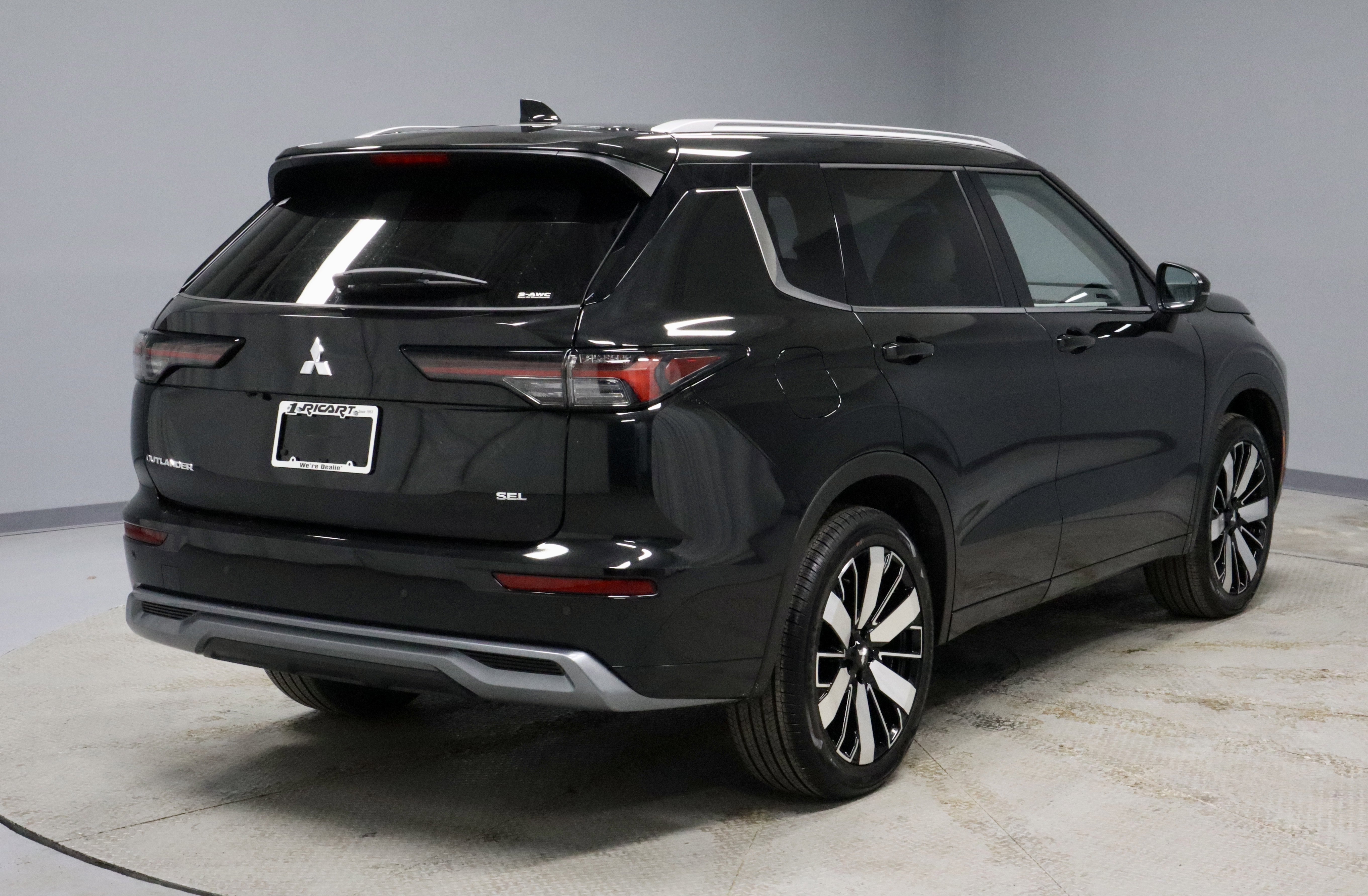 New 2026 Mitsubishi Outlander SEL image 8
