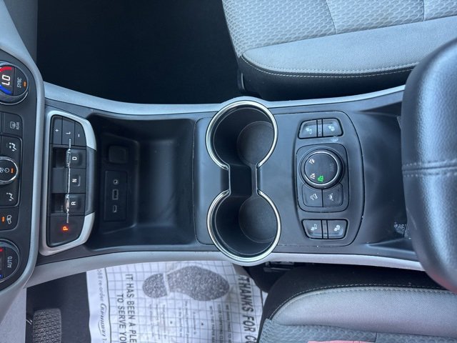 Used 2023 GMC Terrain SLE w/ Driver Convenience Package image 28