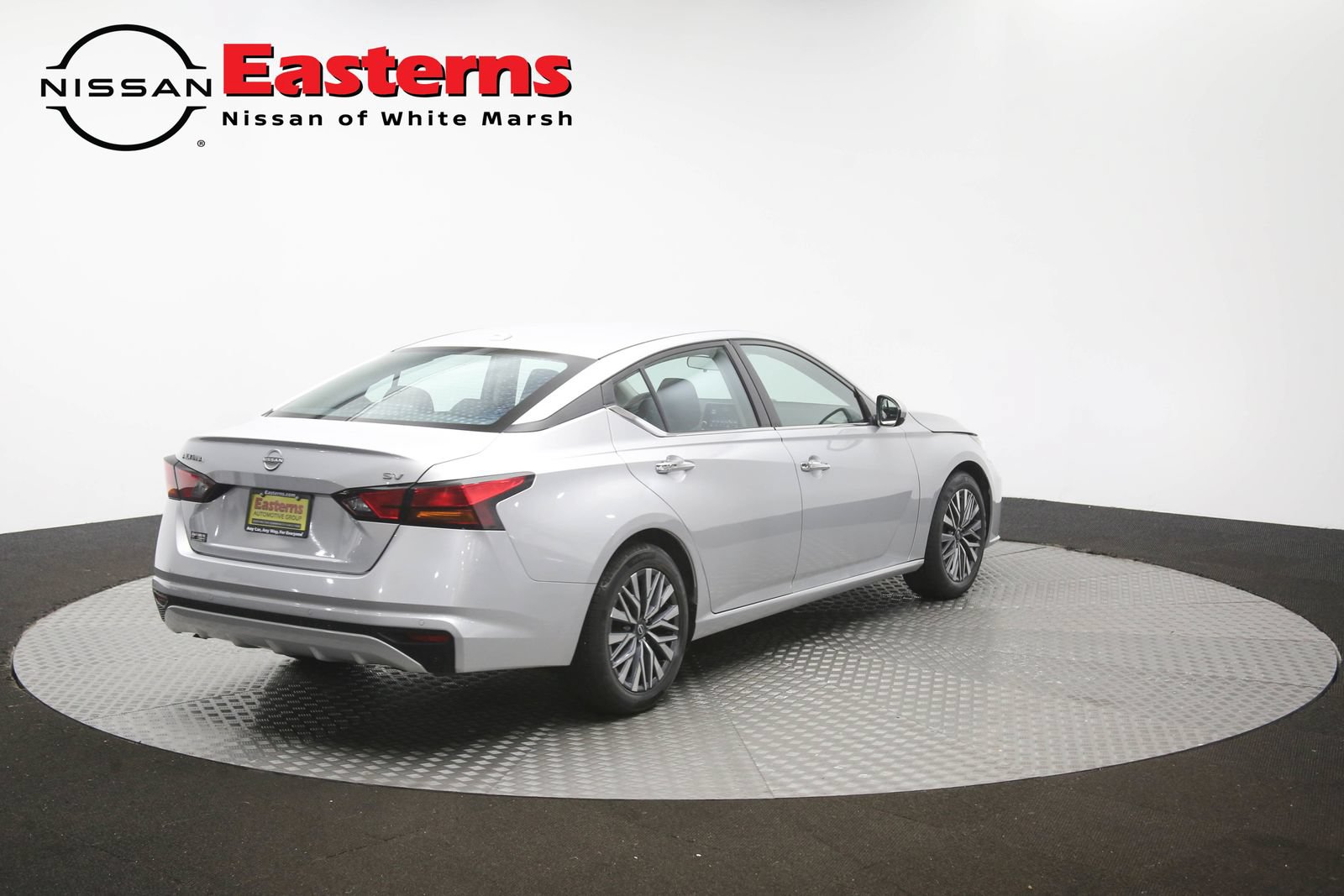 Used 2023 Nissan Altima 2.5 SV FWD image 39