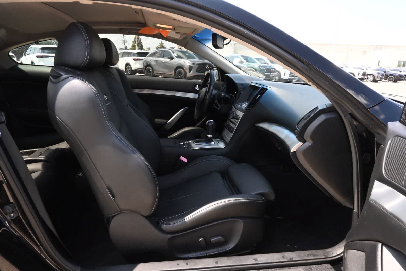 Used 2014 INFINITI Q60 Journey w/ Premium Package RWD image 24