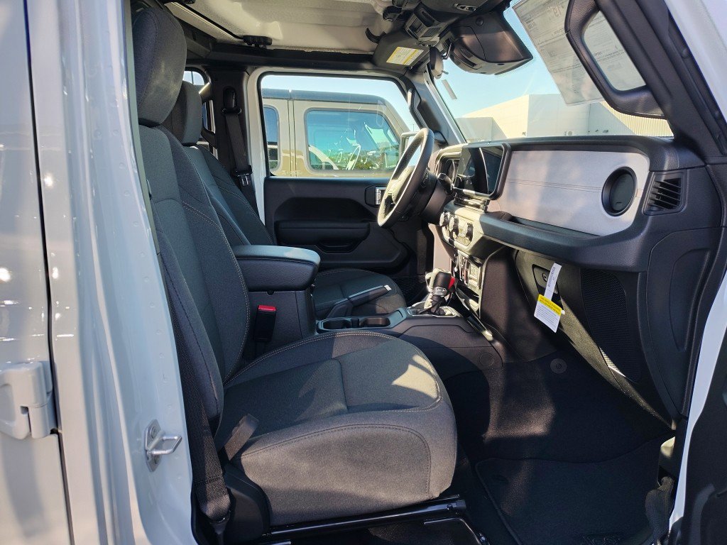 New 2026 Jeep Gladiator Sport AWD/4WD image 22