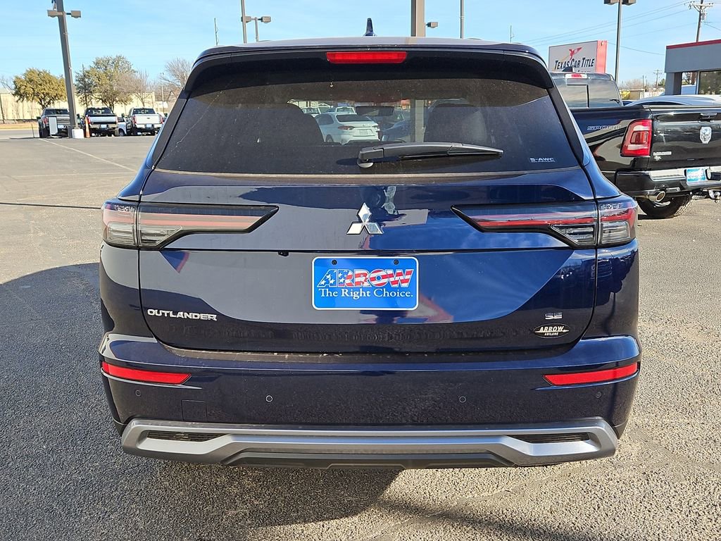 New 2026 Mitsubishi Outlander SE image 11