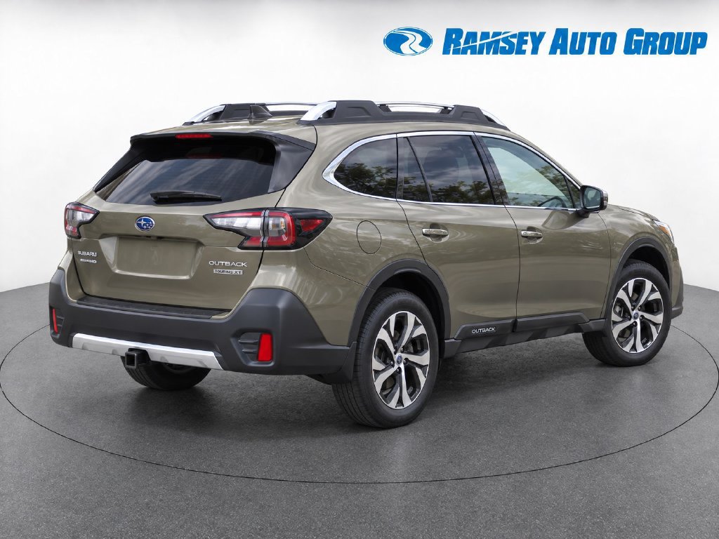 Certified 2022 Subaru Outback Touring XT AWD/4WD image 4