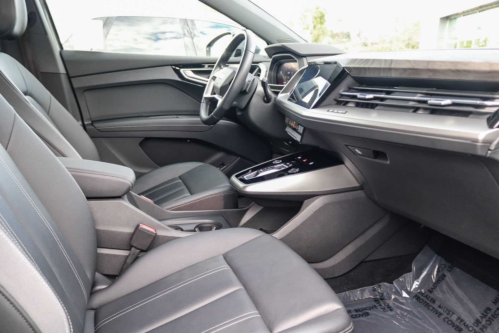 Certified 2023 Audi Q4 e-tron Premium Plus w/ Premium Plus RWD image 18
