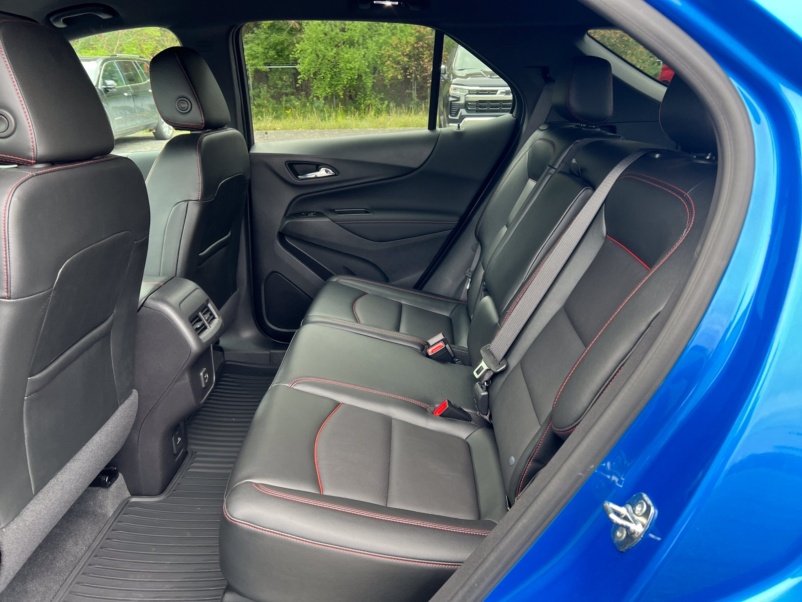 Used 2024 Chevrolet Equinox RS w/ RS Leather Package AWD/4WD image 7