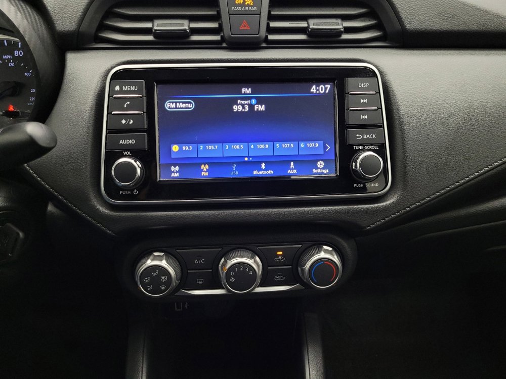 Used 2025 Nissan Versa S w/ Trunk Package image 25