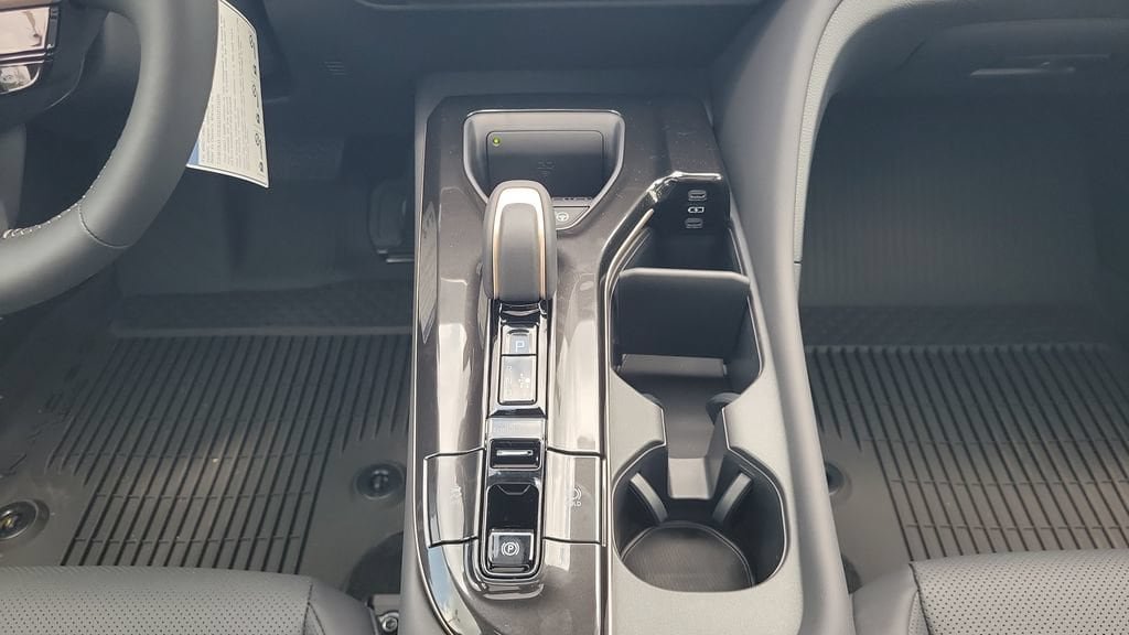 New 2026 Toyota Crown Platinum AWD/4WD image 14