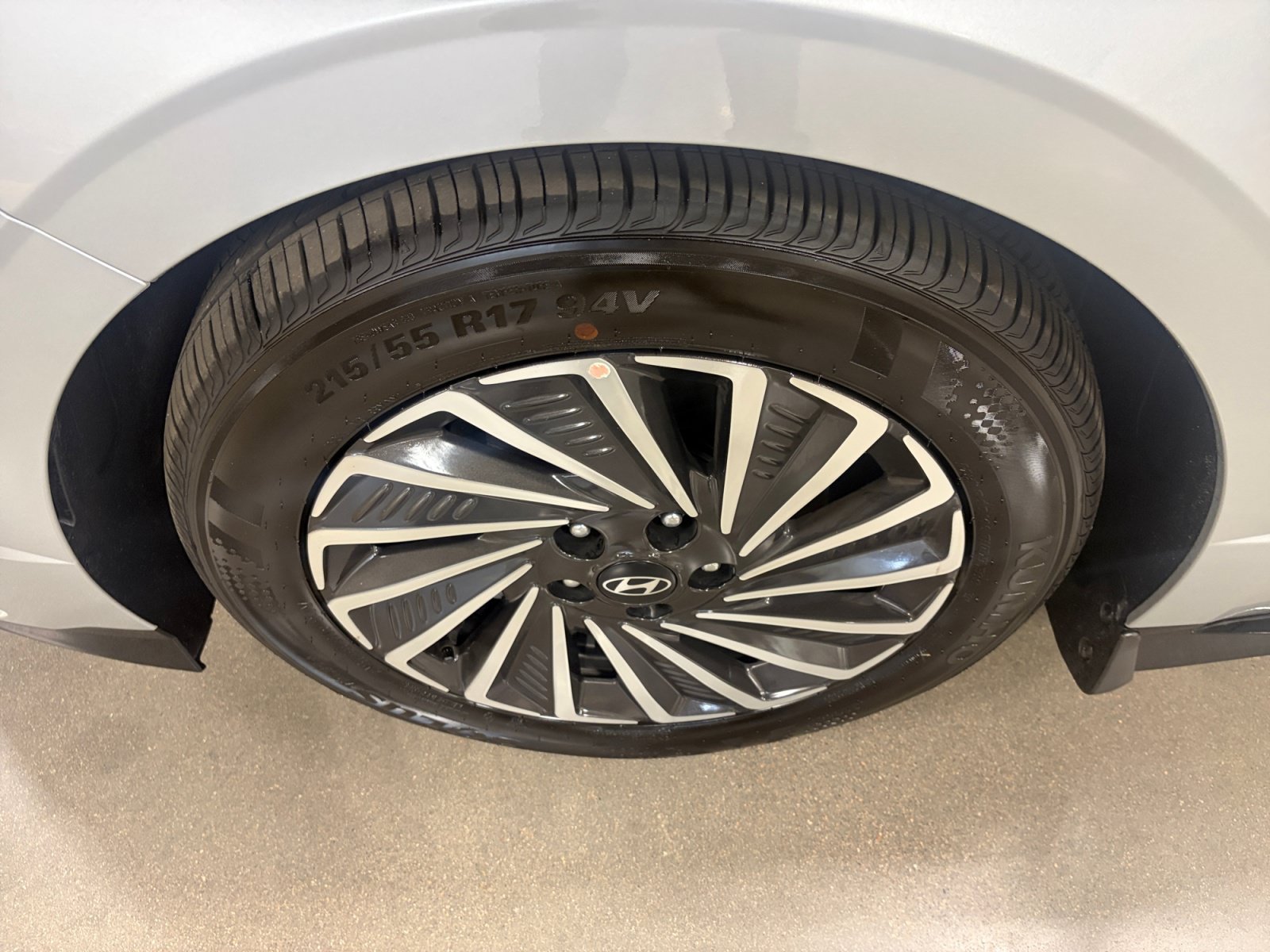 Used 2026 Hyundai Sonata SEL FWD image 11