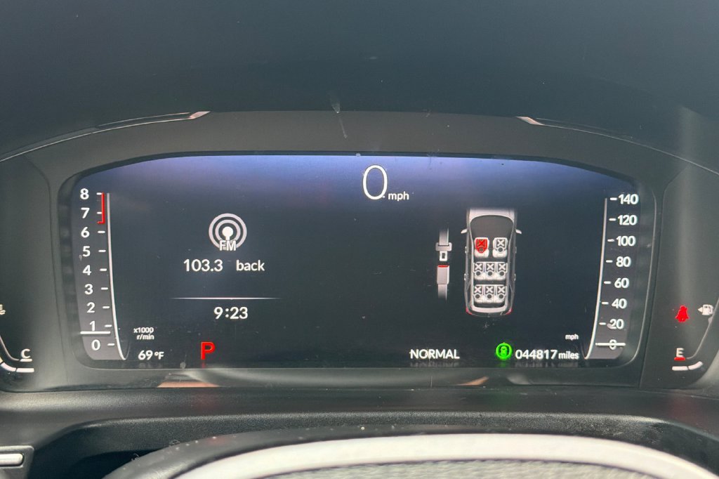 Certified 2025 Honda Pilot Black Edition image 26