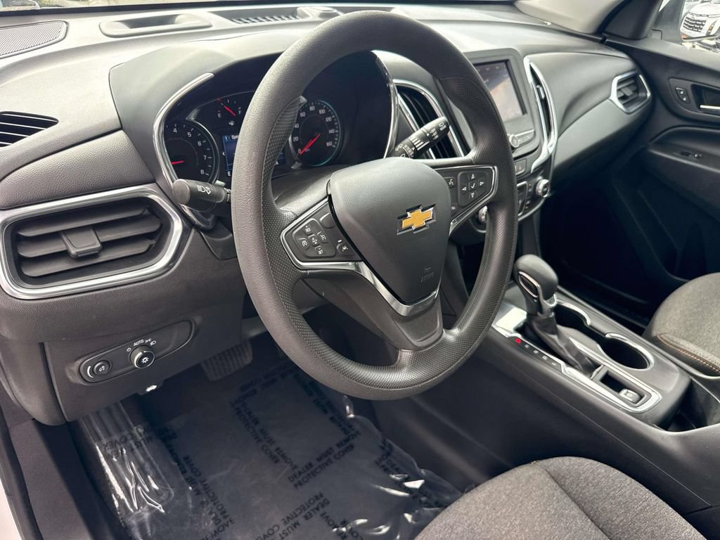 Used 2023 Chevrolet Equinox LT FWD image 27