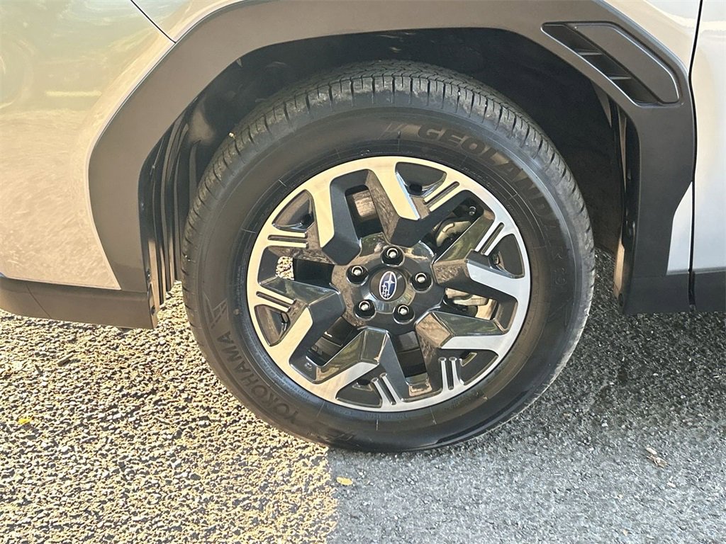 Certified 2025 Subaru Forester Premium image 10