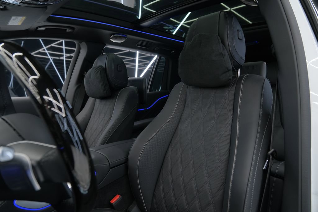 Used 2026 Mercedes-Benz Maybach GLS 600 4MATIC image 22