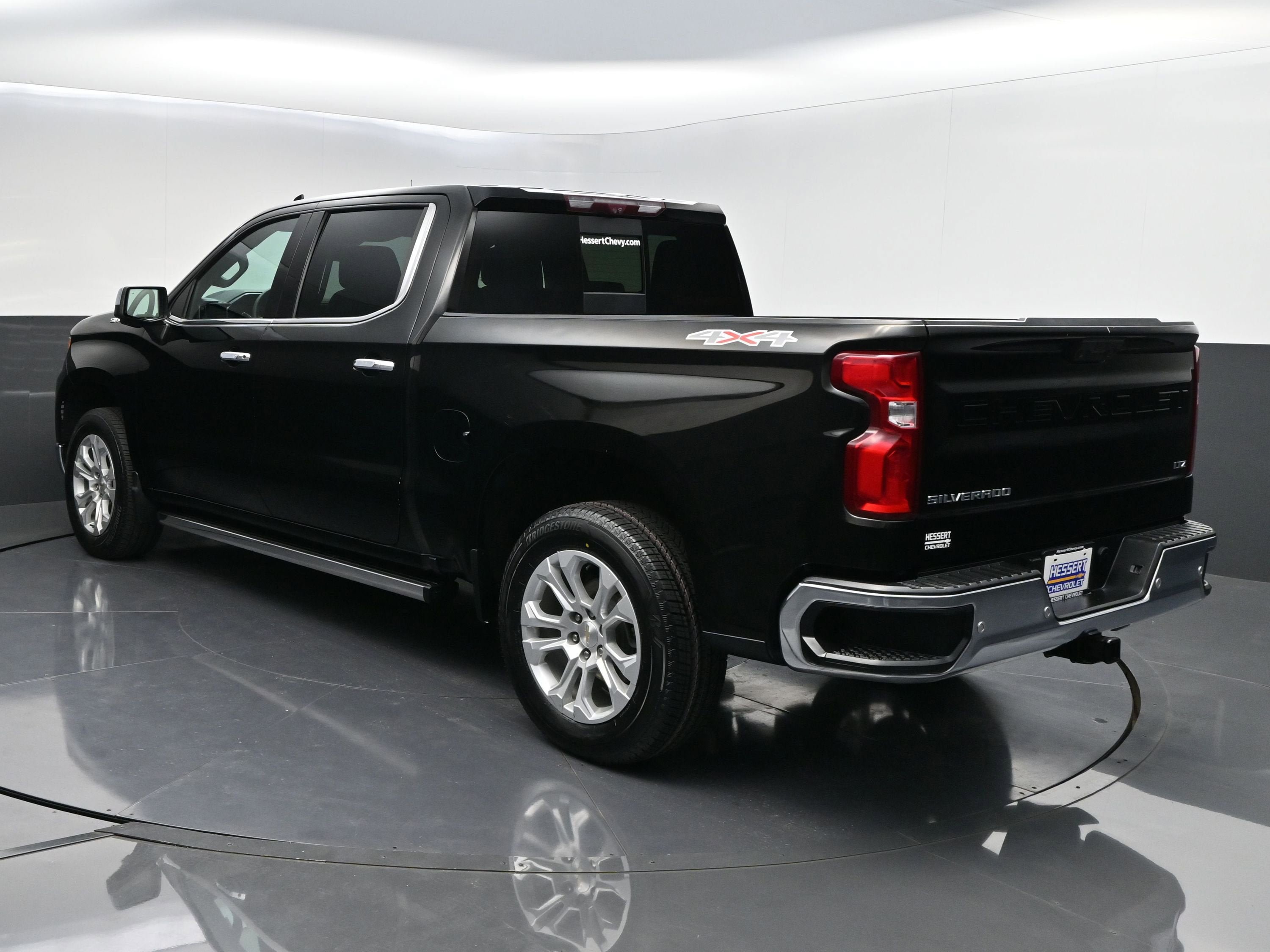 Certified 2023 Chevrolet Silverado 1500 LTZ w/ Technology Package AWD/4WD image 5
