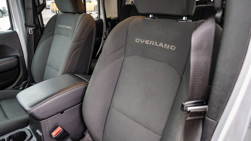 Used 2023 Jeep Gladiator Overland AWD/4WD image 30