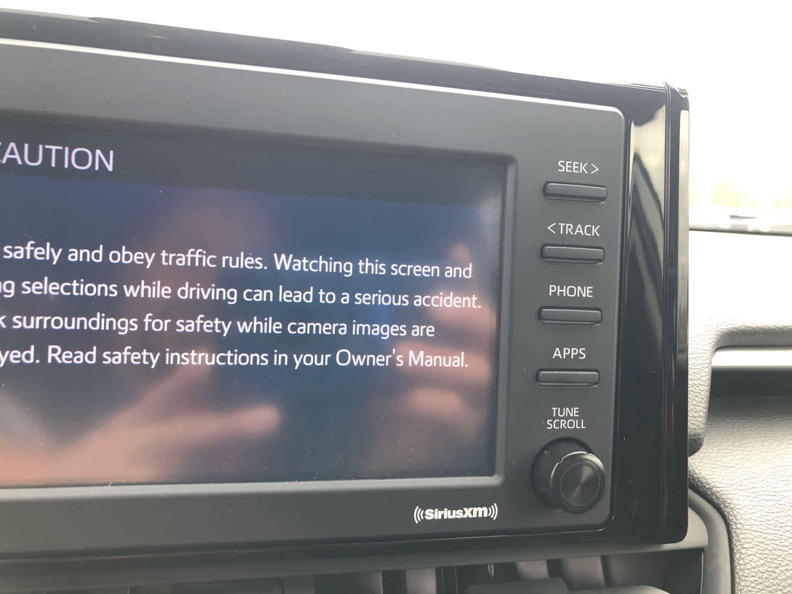 Used 2021 Toyota RAV4 LE AWD/4WD image 13