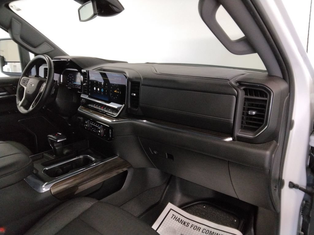 Used 2024 Chevrolet Silverado 1500 RST w/ Z71 Off-Road Package AWD/4WD image 43