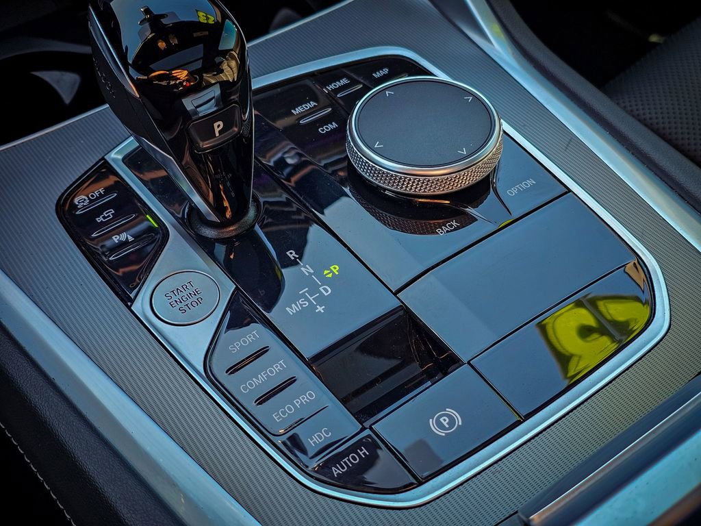 Used 2023 BMW X6 xDrive40i w/ Premium Package image 30