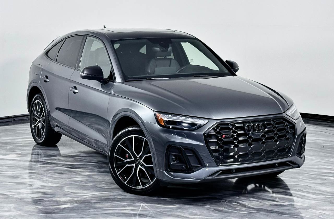 Used 2023 Audi SQ5 Prestige w/ Prestige Package AWD/4WD image 3
