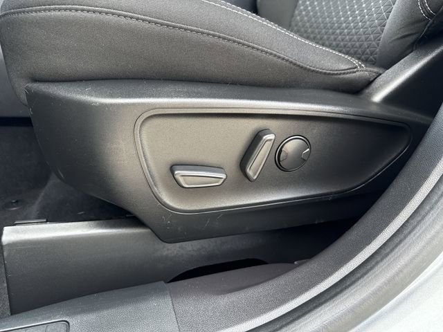 Used 2023 Ford Escape Active AWD/4WD image 19