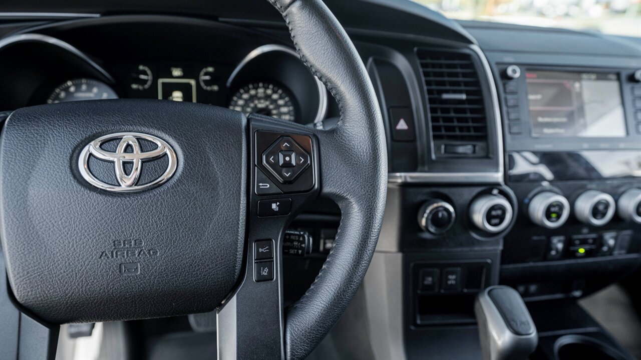 Used 2021 Toyota Sequoia TRD Pro AWD/4WD image 31