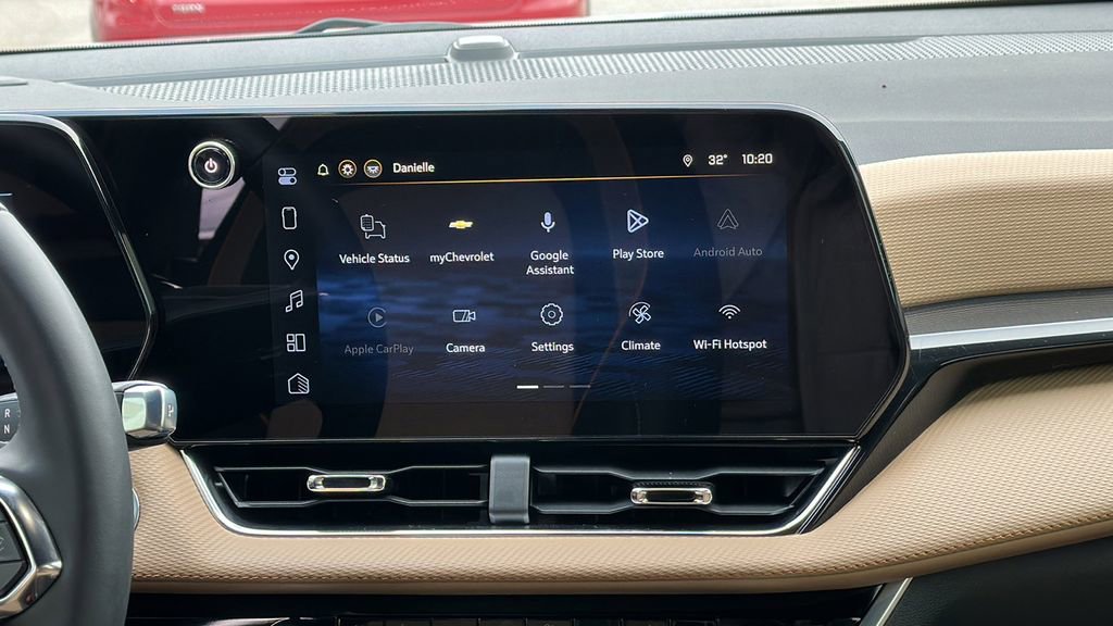 Used 2026 Chevrolet Equinox ACTIV w/ Safety and Technology Package image 18