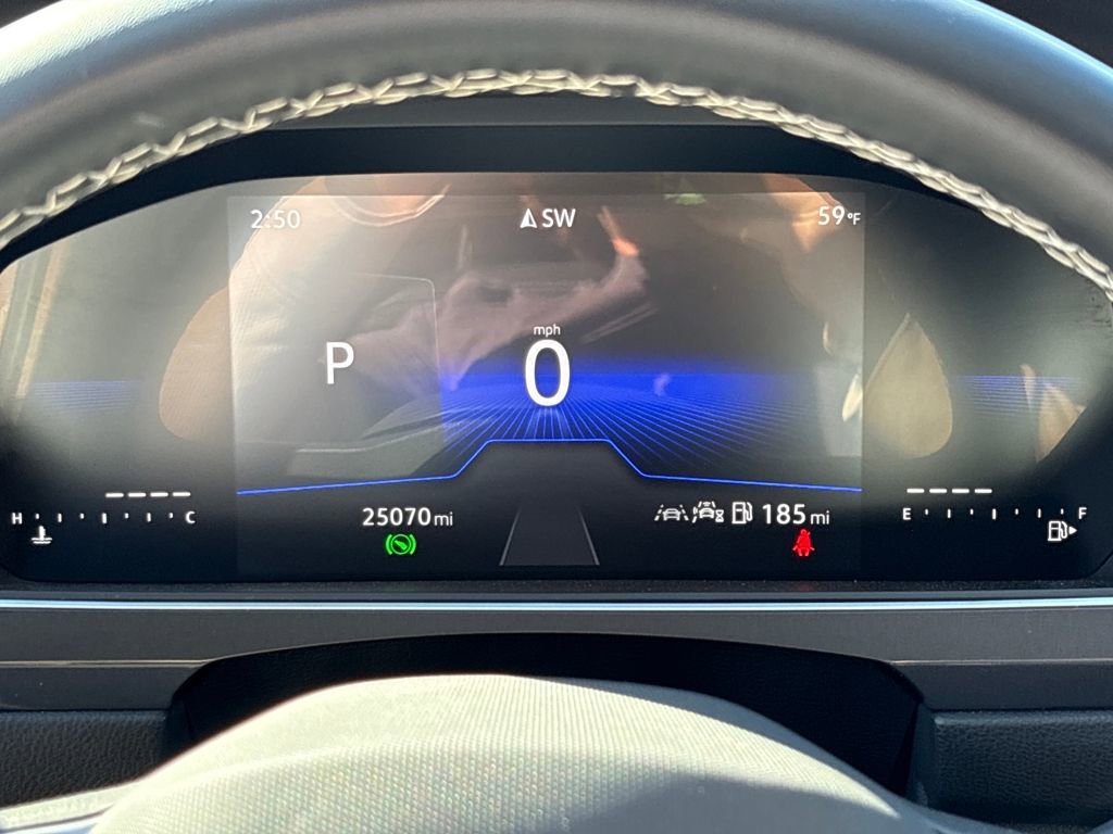 Used 2024 Volkswagen Tiguan S image 21