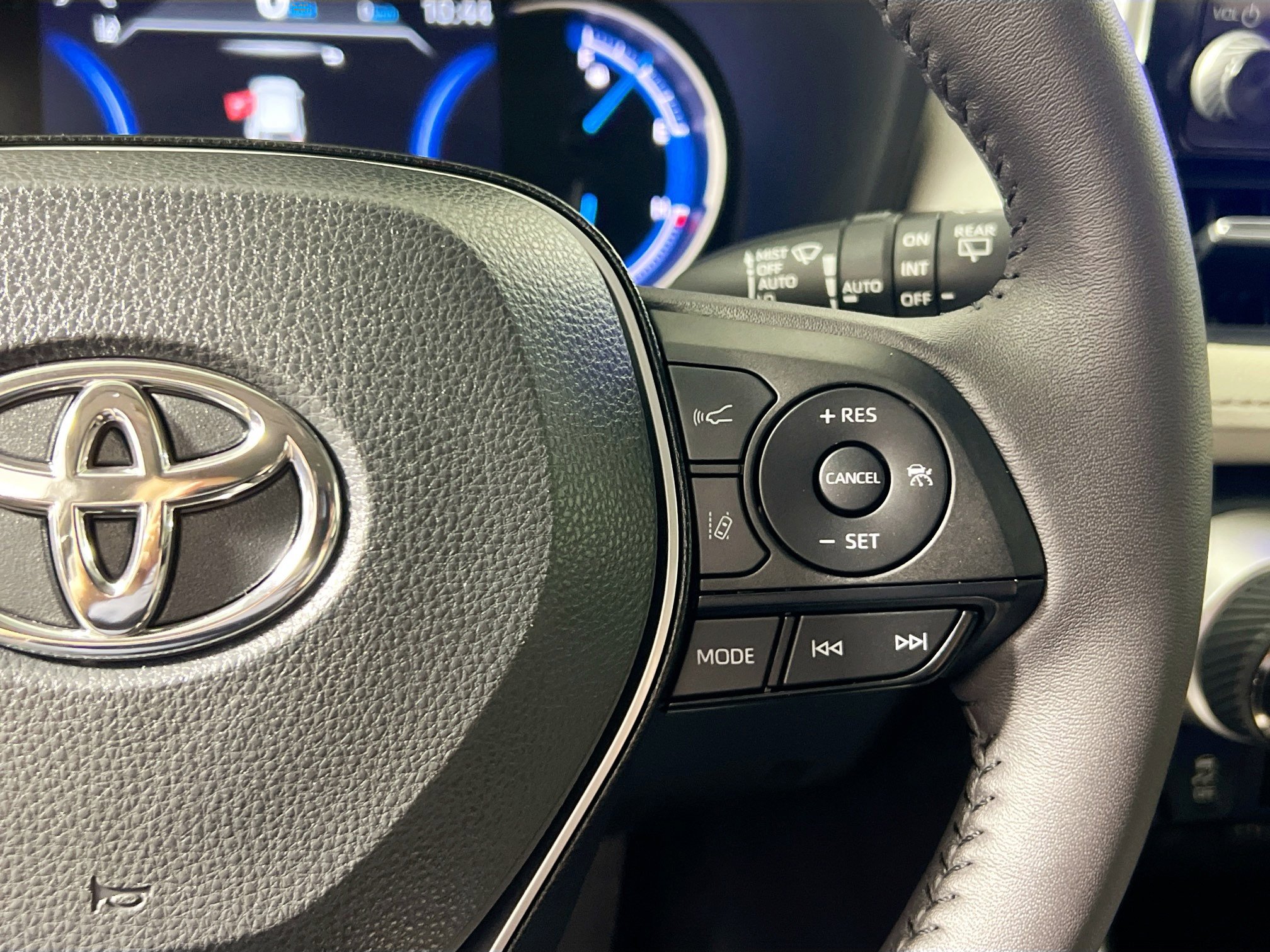 Used 2024 Toyota RAV4 XLE Premium image 19