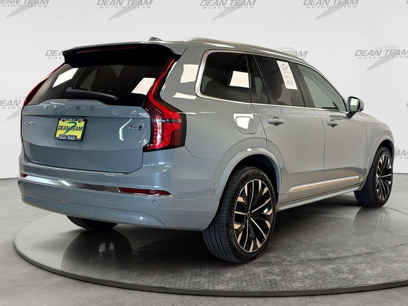Used 2026 Volvo XC90 B6 Plus AWD/4WD image 4