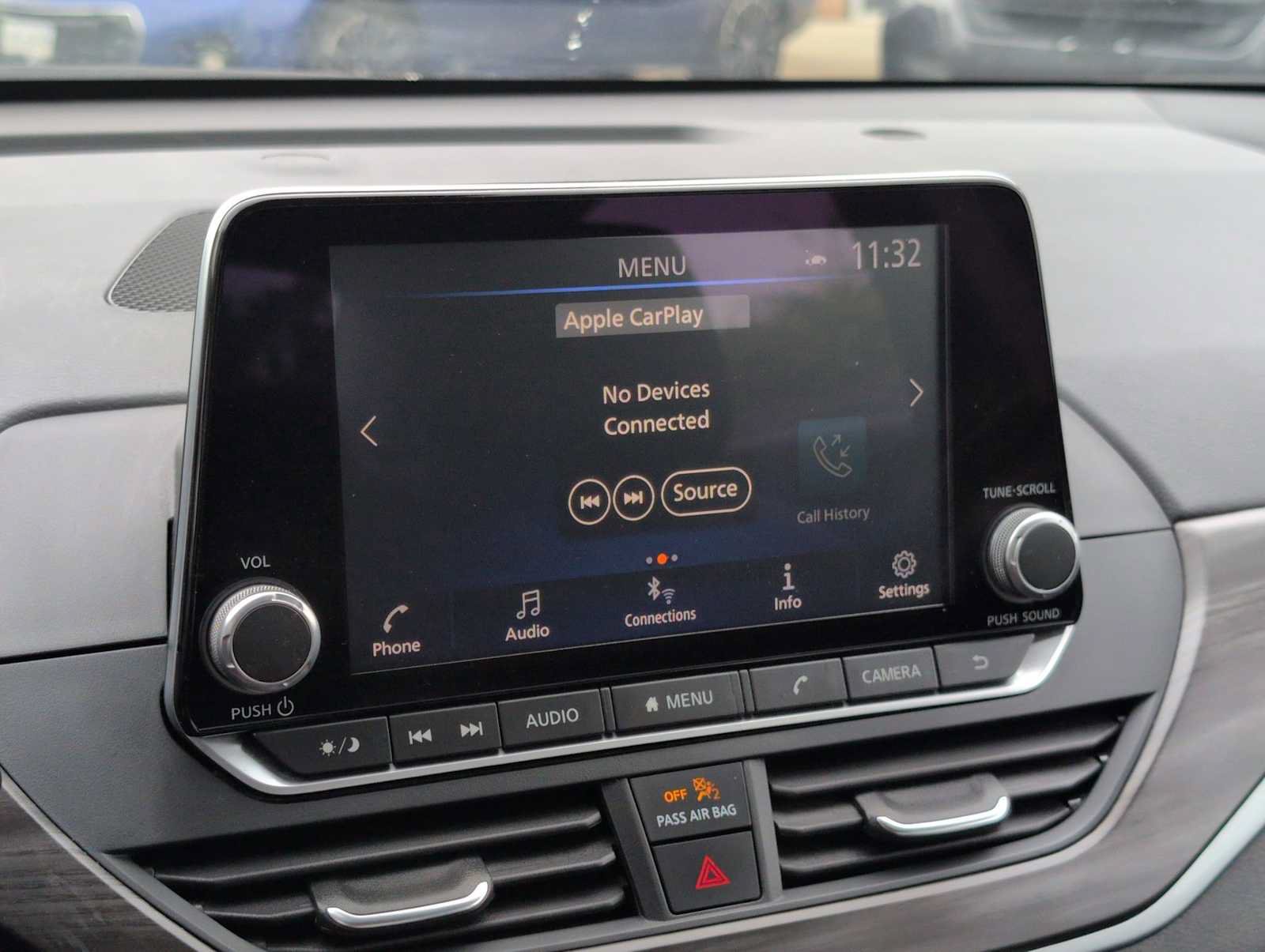 Used 2025 Nissan Altima 2.5 SV FWD image 27