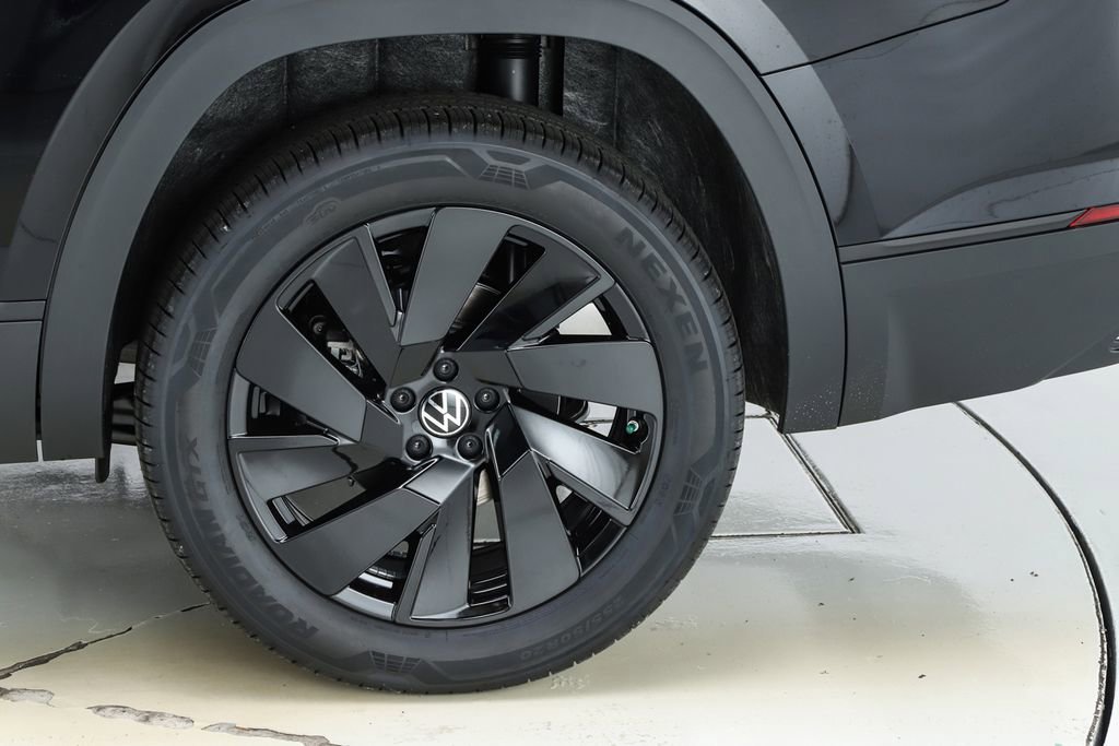 New 2026 Volkswagen Atlas SE image 6