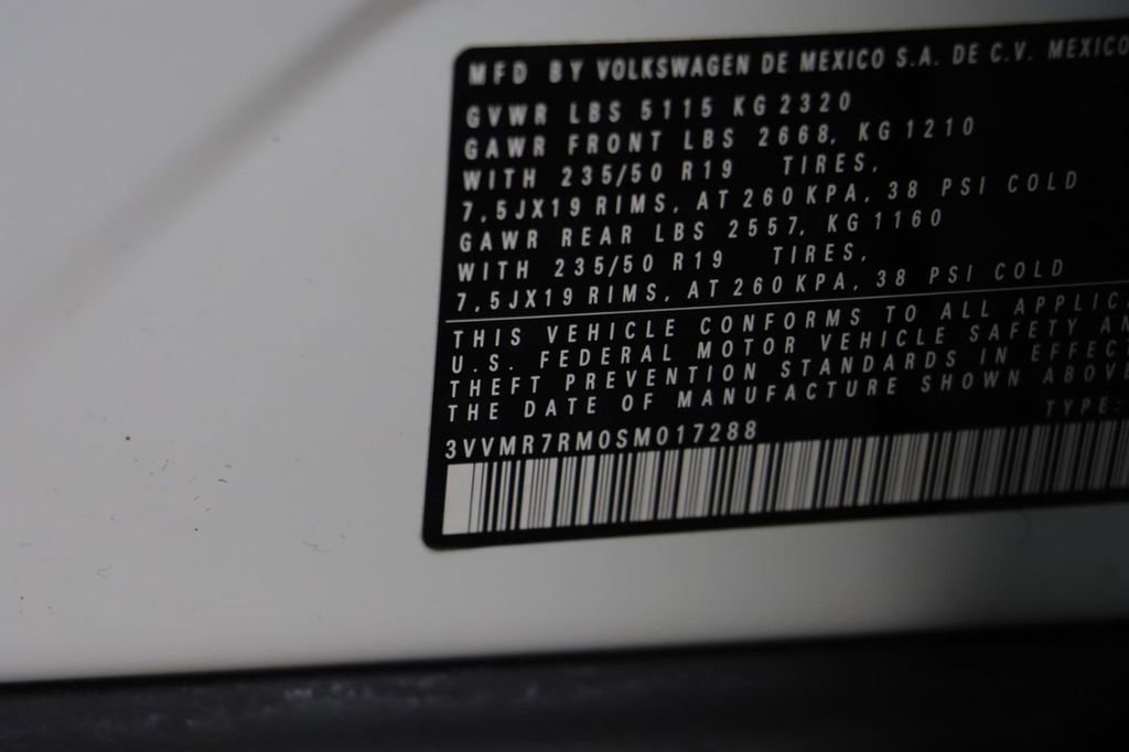 Used 2025 Volkswagen Tiguan SE w/ Panoramic Sunroof Package image 23