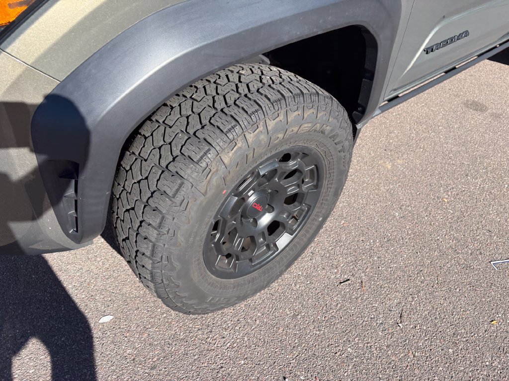 Used 2024 Toyota Tacoma TRD Off-Road w/ TRD Off Road Premium Package AWD/4WD image 10