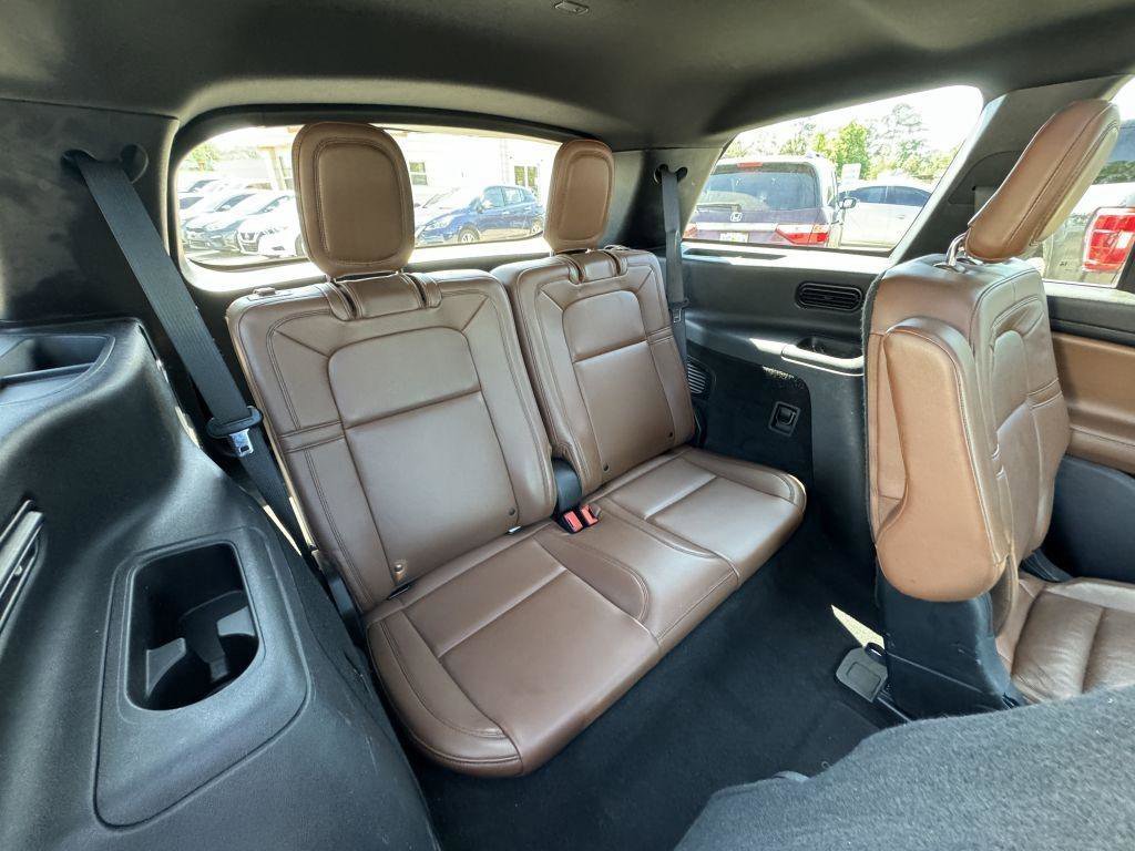 Used 2020 Lincoln Aviator Reserve w/ Elements Package Plus RWD image 11