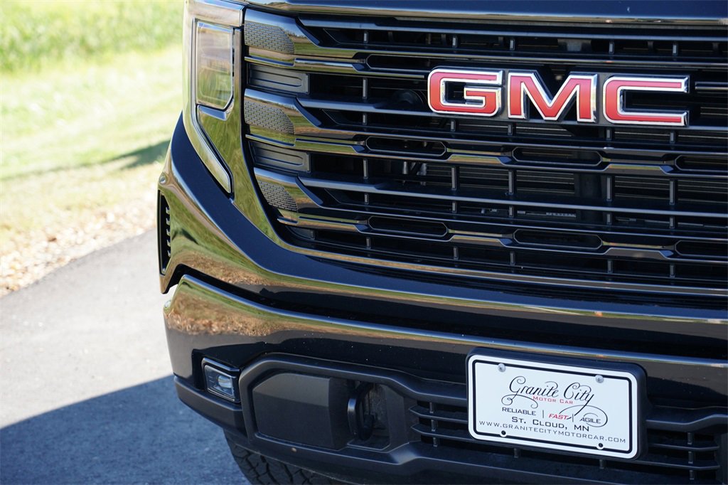 Used 2023 GMC Sierra 1500 Elevation w/ Preferred Package image 9