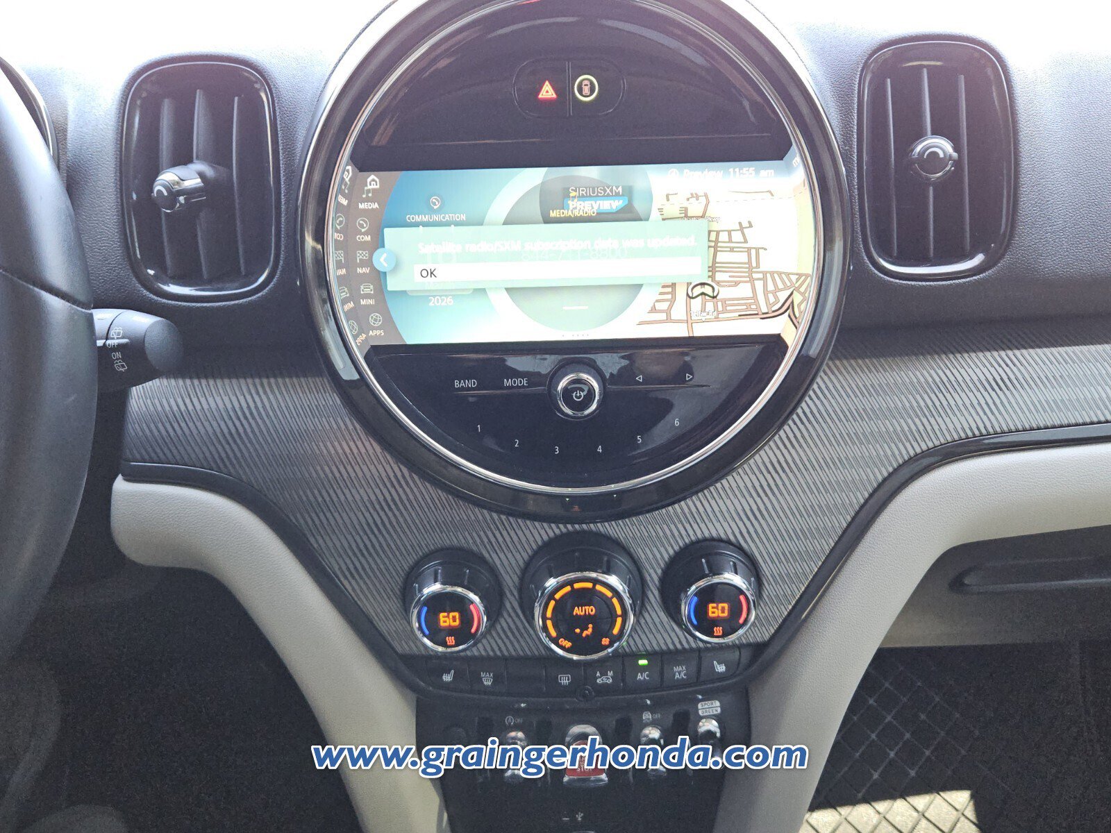 Used 2024 MINI Cooper Countryman S w/ Signature Upholstery Package image 15