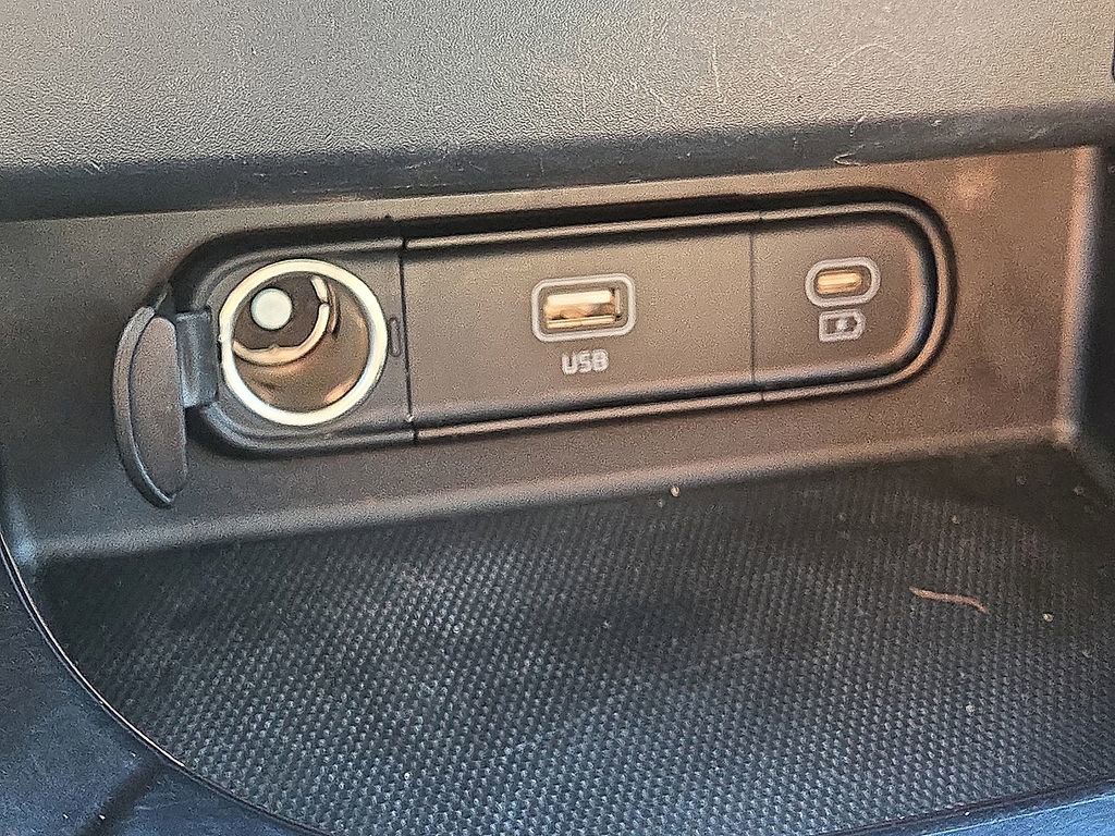 Used 2024 Kia Seltos EX image 30