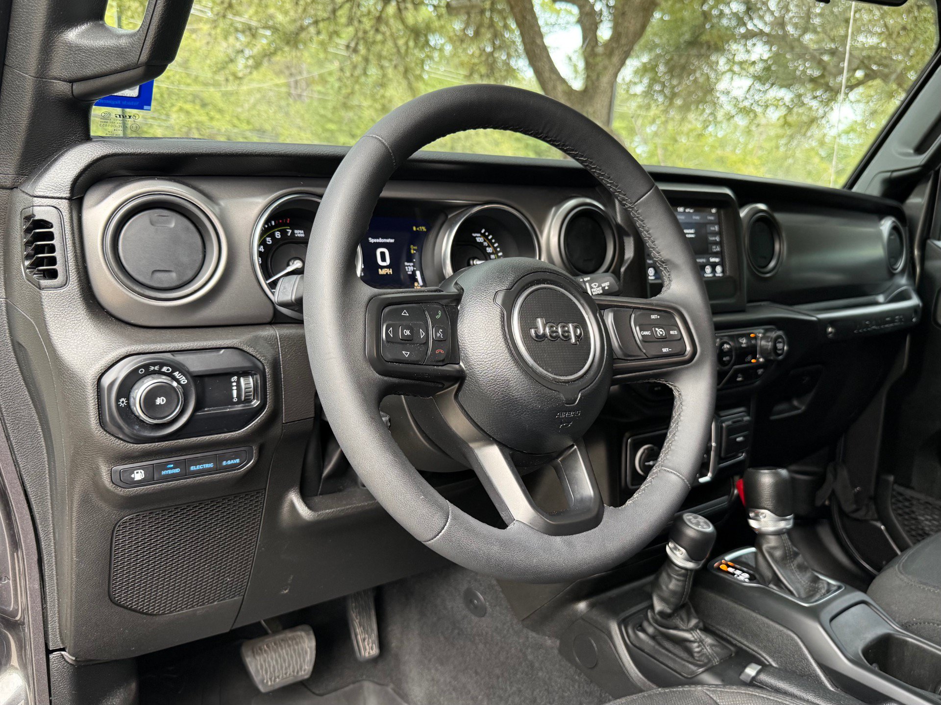 Used 2023 Jeep Wrangler Unlimited AWD/4WD image 24
