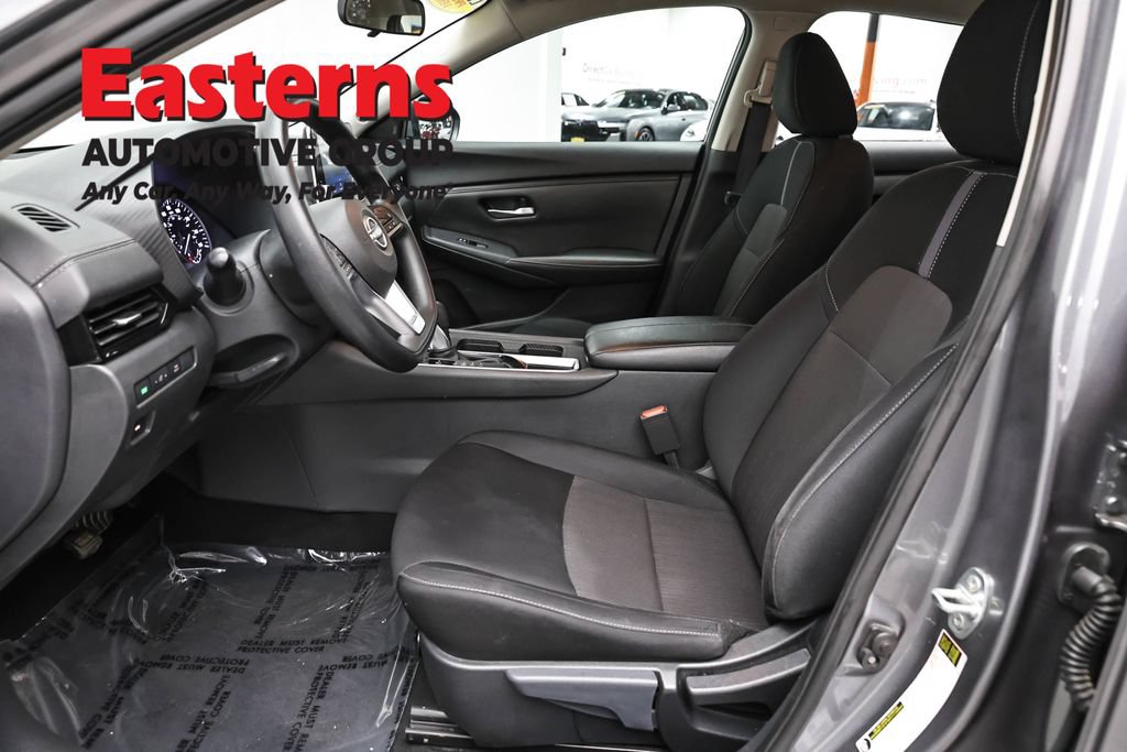 Used 2024 Nissan Sentra SV FWD image 14