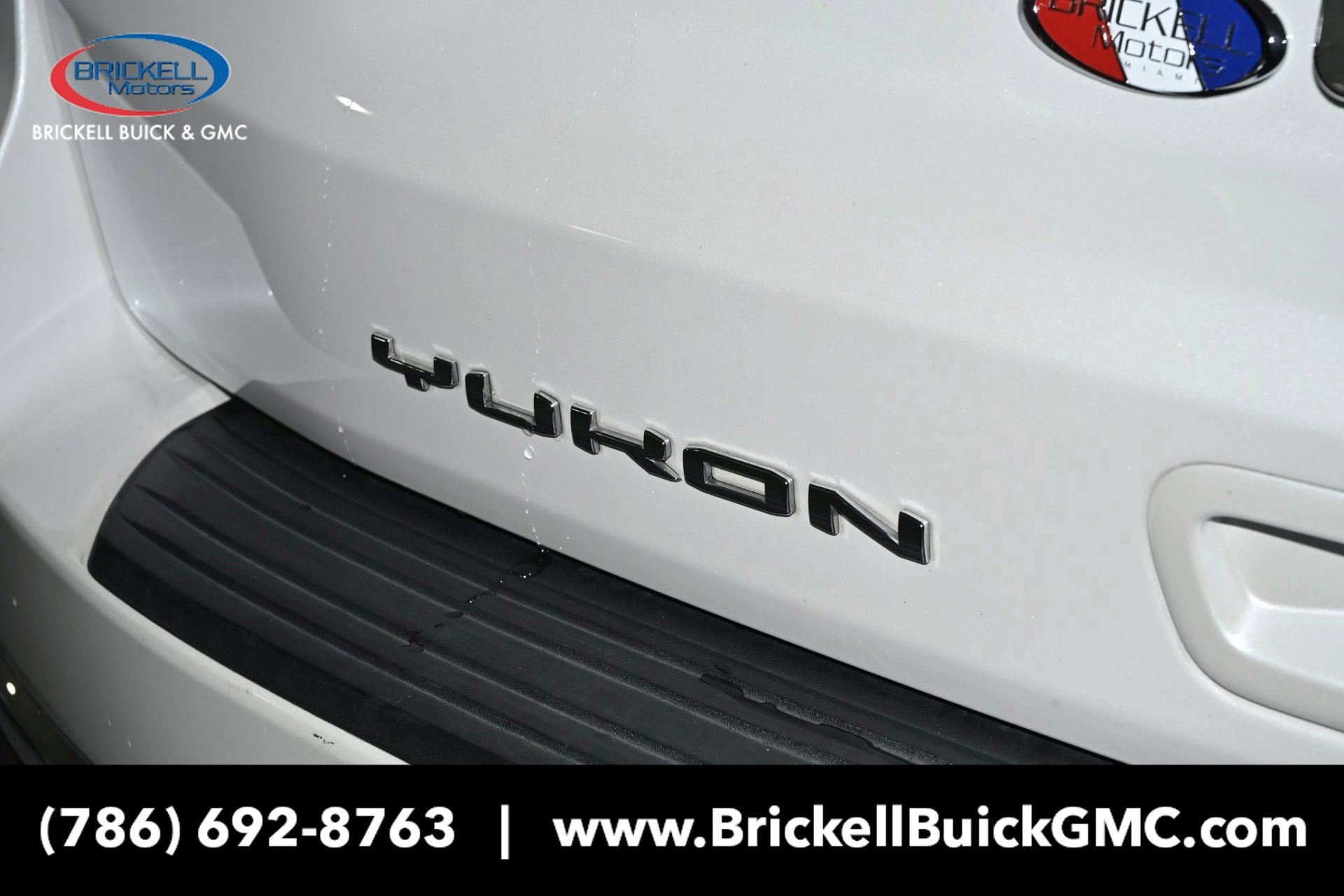 Used 2023 GMC Yukon XL SLT AWD/4WD image 13