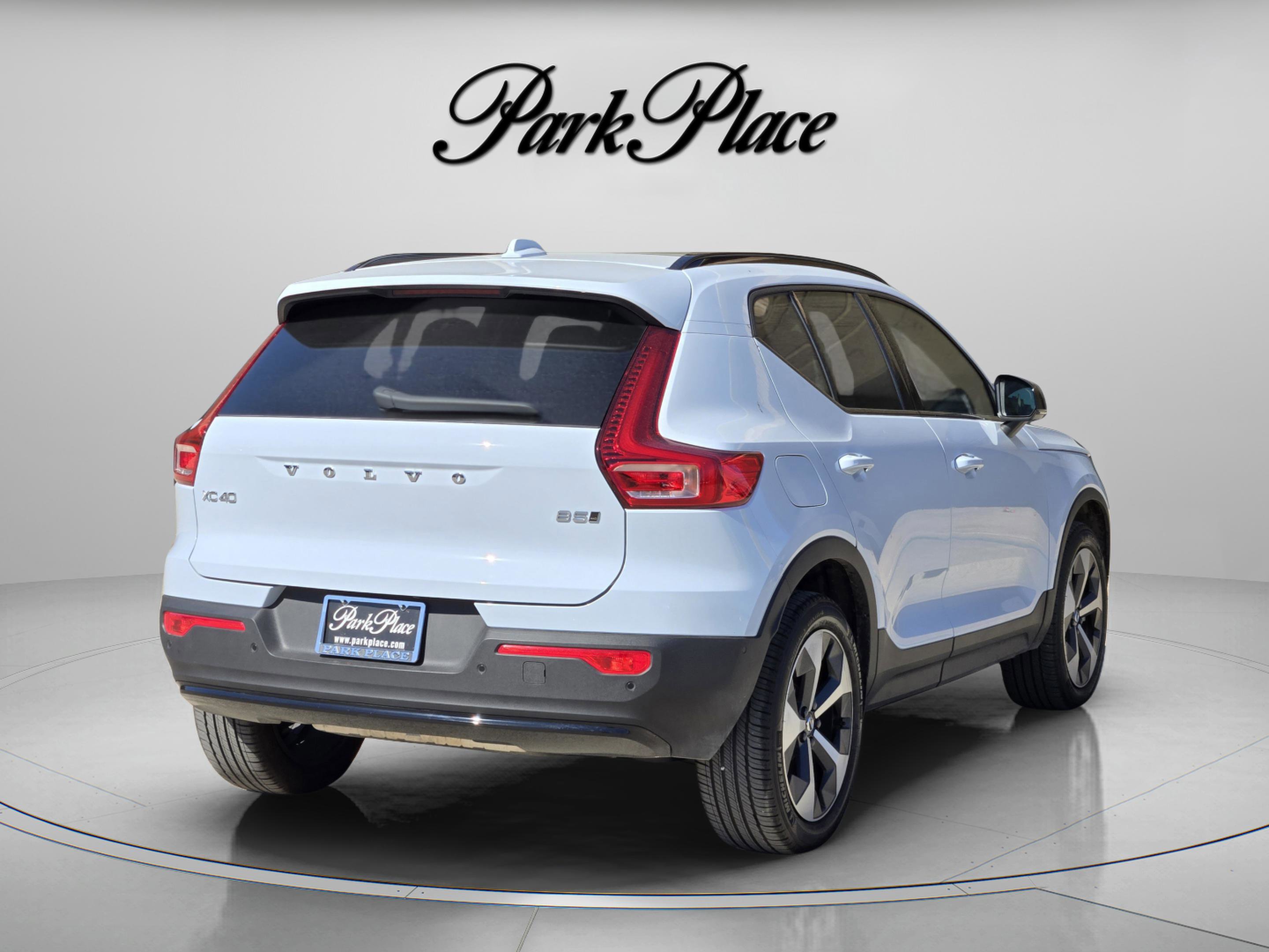 Used 2026 Volvo XC40 B5 Plus w/ Protection Package Premier image 6