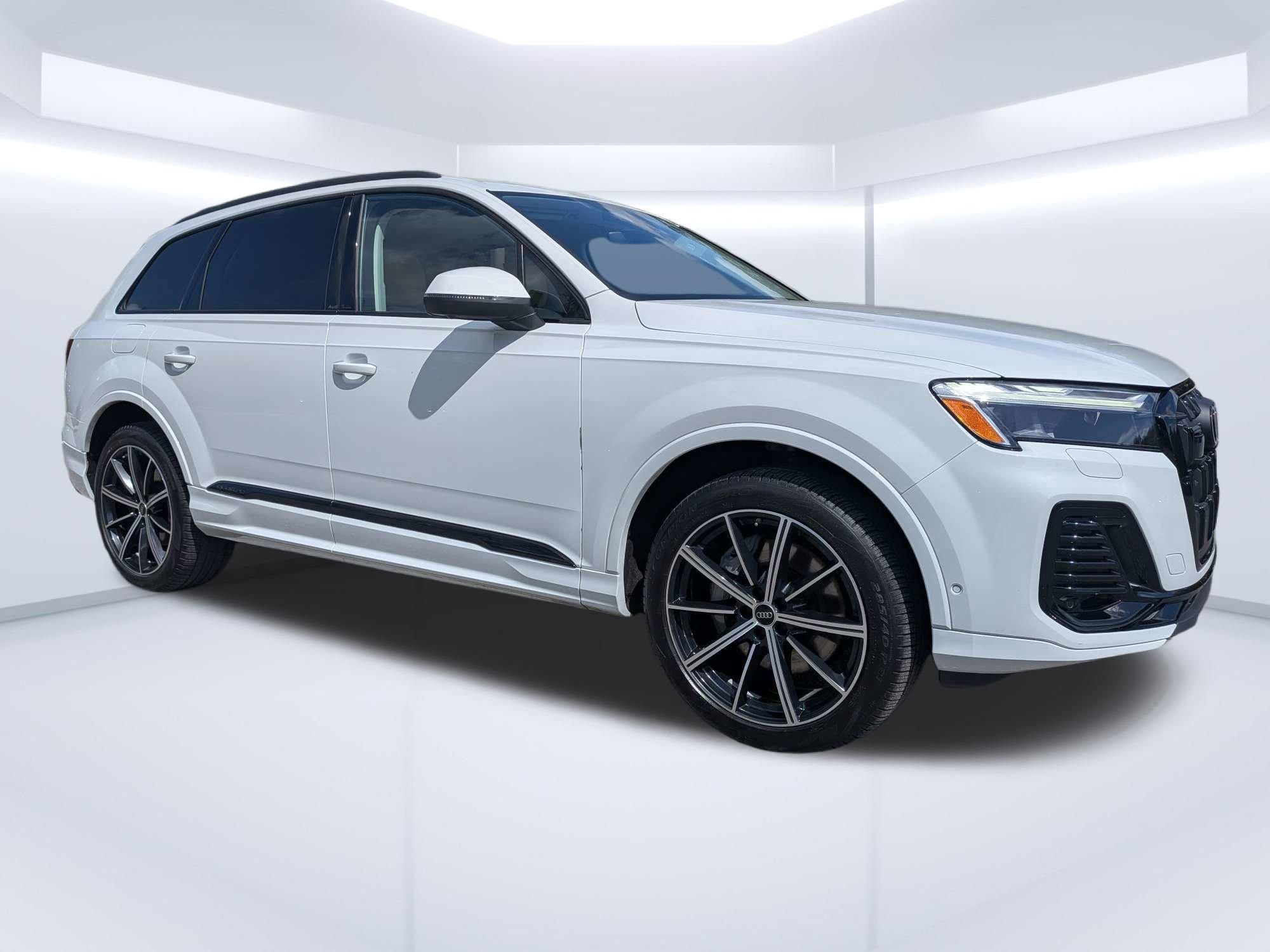 Certified 2025 Audi Q7 2.0T Premium Plus w/ Premium Plus Package
