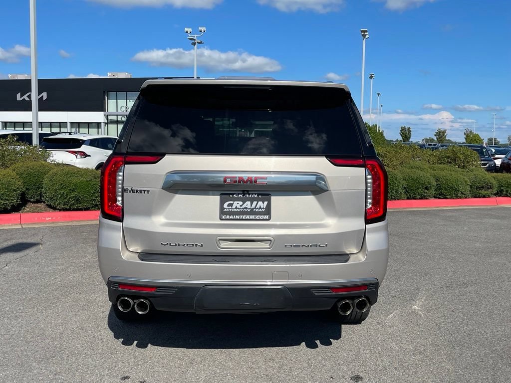 Used 2023 GMC Yukon Denali AWD/4WD image 6