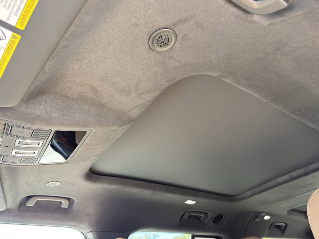 New 2026 Land Rover Defender 130 V8 image 10