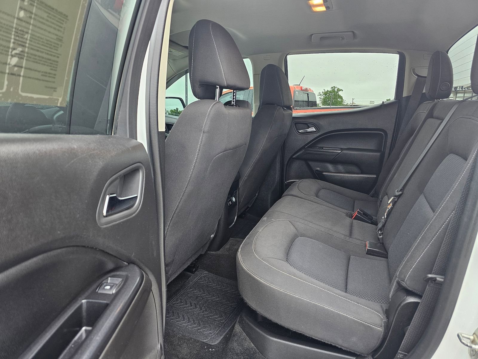 Used 2015 Chevrolet Colorado LT w/ LT Convenience Package RWD image 28