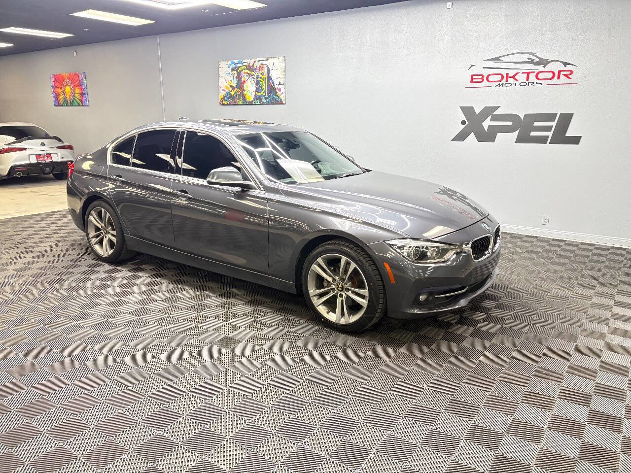 Used 2018 BMW 330i Sedan image 2