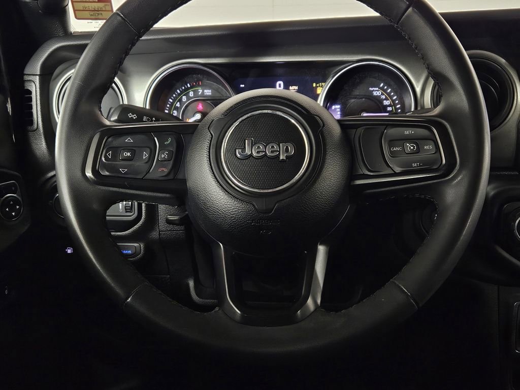 Used 2023 Jeep Wrangler Unlimited image 18